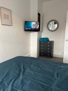 Charming 1-Bedroom Apartment in Weston-super-Mare - 4