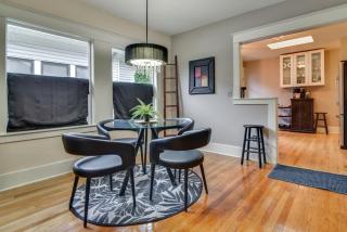 Main Street Retreat! Urban Cottage in Vancouver - 3