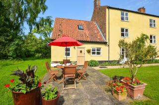 1 Bed in Bergh Apton oc-1387 - 0