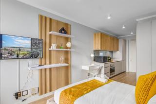 Azure Crown Stay, Ellipse, Midrand - 2