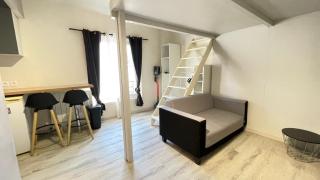Studio Calme et Confort - Proche Centre-ville & commerces - 20min du Futuroscope - Wifi GRATUIT - 7