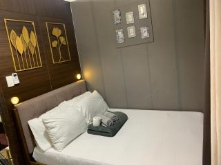 The unique - Manila - 1