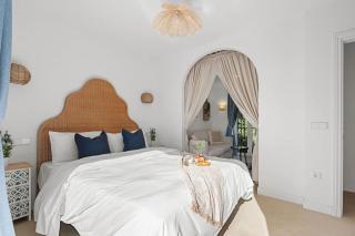 Villa with Private Pool & Garden 5 min to Beach - 1