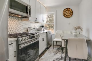 Easy Access to NYC! Sleek Suburban Apartment - 9