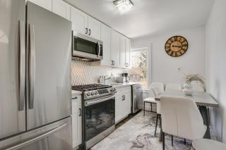 Easy Access to NYC! Sleek Suburban Apartment - 1