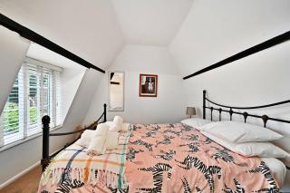 Finest Retreats - The Old Barn, Hadlow - 7