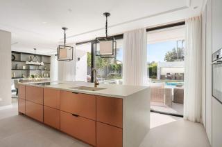 Villa with Private Heated Pool Steam Room Jacuzzi & Gym - 1