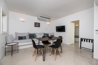 Earth Line Apartment - 1