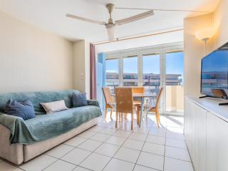 Appartement T2 rénové avec accès direct plage - FR-1-472A-314 - 1