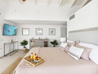 Luxury 4BR Villa With Private Pool And Ocean Views - 4