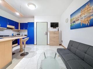 Central Msida Modern Holiday Apartment - 9