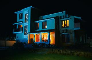 VILLA De OMR, Private Pool Villa at Old Mahabalipuram Road, Chennai - 9