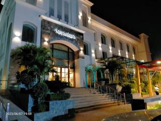 Debenture Hotel Karnal - 4