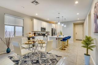 WFH-Friendly Casa Grande Home 3 Mi to Golf Course - 4
