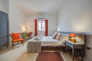 Davina House - 6