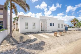 Ruby Villa with Rooftop by Signature Stays Aruba - 6