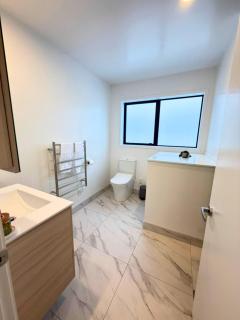 Spacious 2BR Townhouse with Yard Wilmer Street - 7