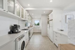 Clifton beach house - 6