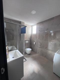 Golden Lux Apartment - 1