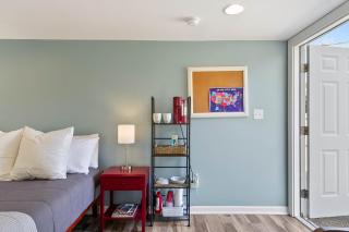 The Dearing Guest House - Private Gameday Studio - 4