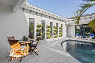 AQUA - Huge Lagoon Resort Pool, Outdoor Oasis by Anna Maria Life Vacation Rentals - 2