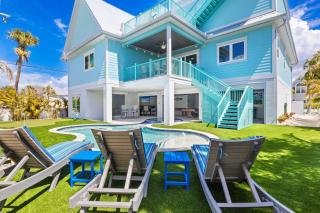 Coral Reef - 50ft to Beach, Games Galore, Rooftop Deck, Pool, Spa by Anna Maria Life Vacation Rentals - 8