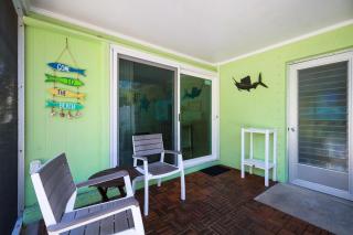 Da Beach House - 2 Blocks to Beach, Pool & Spa by Anna Maria Life Vacation Rentals - 6
