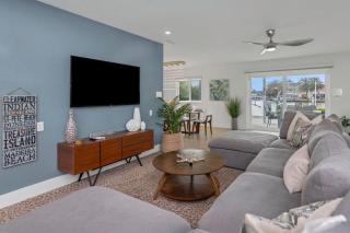 Villa Azule-Waterfront-Dock-Free Amenities-Bikes-Fishing and Beach Gear - 1
