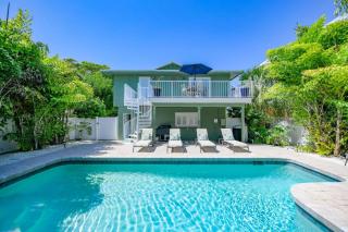 Decked Out - Steps to Bay & Beach, Pool, Games by Anna Maria Life Vacation Rentals - 0