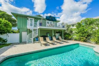 Decked Out - Steps to Bay & Beach, Pool, Games by Anna Maria Life Vacation Rentals - 3
