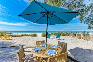 Fins to the Right - On the Gulf of Mexico! Beach! - 7