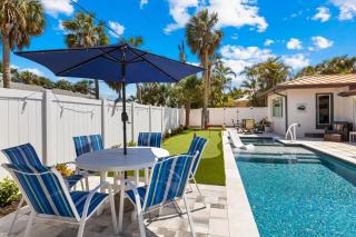 Fancy That by Anna Maria Life Vacation Rentals - 2