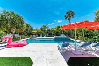 Fancy Flamingo - Canal Front, Dock, Heated Pool & Spa by Anna Maria Life Vacation Rentals - 6