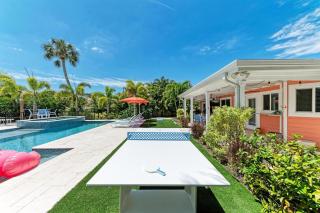 Fancy Flamingo - Canal Front, Dock, Heated Pool & Spa by Anna Maria Life Vacation Rentals - 3