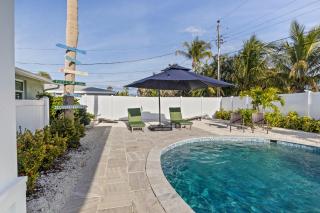 Hart of the Gulf - Dog Friendly by Anna Maria Life Vacation Rentals - 6