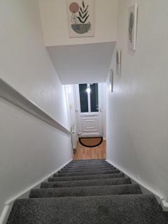 2 Bed Home - Parking for 2 Wifi & Garden - 3