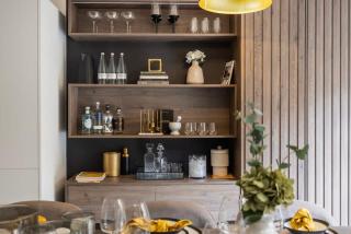 Spacious & Stylish 3-Bedroom Home with Free Parking in SW17 - 4