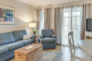 Poolside Bliss, Beach Strolls! Hilton Head Retreat - 4