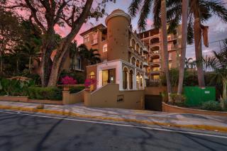 Elegant Oceanview 2BR Condo 2-Min Walk to Beach - 9