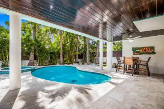 Lazy Loggerhead - Gulf Front! On the Beach! by Anna Maria Life Vacation Rentals - Holmes Beach - 5