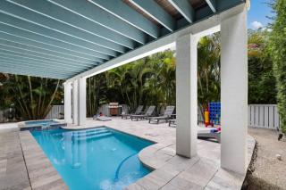 Meant to Be - 1 Block to Beach! North End! Pool & Spa,Loaded Game Room by Anna Maria Life - Anna Maria - 6