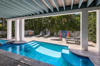 Meant to Be - 1 Block to Beach! North End! Pool & Spa,Loaded Game Room by Anna Maria Life - Anna Maria - 1