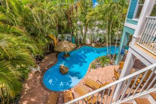 Oceanside Oasis - 50 Steps to Beach! Gulf Views! Pool Spa by Anna Maria Life Vacation Rentals - 0