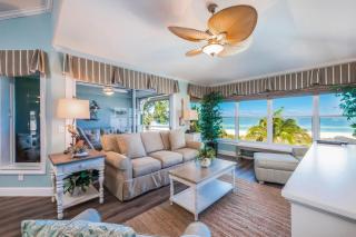 Palm Gables 112 - Gulf Front Condo, Pool, Beach Access by Anna Maria Life Vacation Rentals - 3