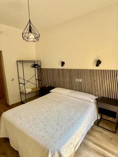 Hostal Fernández Atocha - 0