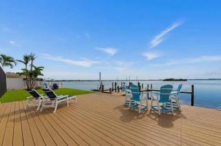 Salt & Soul - Bayfront, Boat Dock, Large Pool, Spa by Anna Maria Life Vacation Rentals - 8