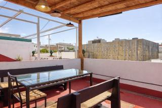 Casa en Triana con terraza privada - 0