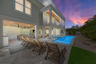 Sunsational - Roof Top Deck, Games, Pool & Spa by Anna Maria Life Vacation Rentals - 9