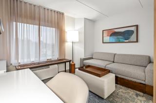 SpringHill Suites by Marriott Pittsburgh Airport - 8