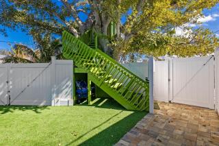 The Beach Treehouse - Canal, Dock, Pool, Treehouse by Anna Maria Life - 6